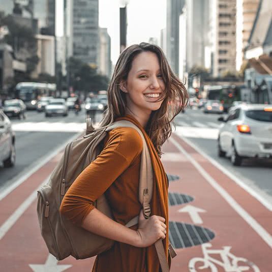 woman-in-big-city-535x535-1 woman-in-big-city-535x535-1